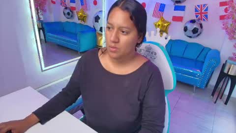 Isabella  online show from June 16, 7:40 pm