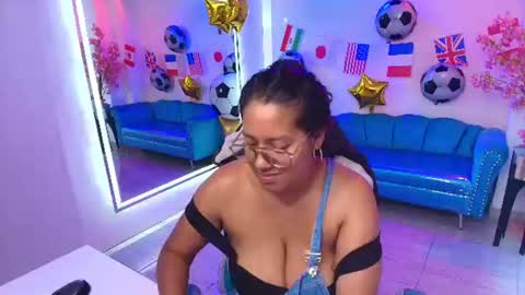 Isabella  online show from July 2, 7:41 pm