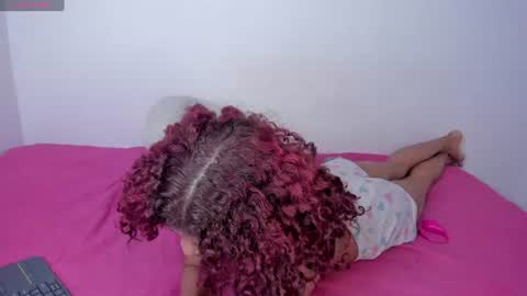 isabella online show from January 18, 6:34 am