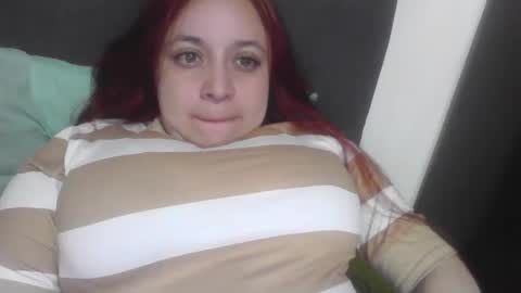 Snapshot of isabellaa_hills_ chatting on October 6, 9:54 pm isabellaa_hills_ online show from October 6, 9:54 pm