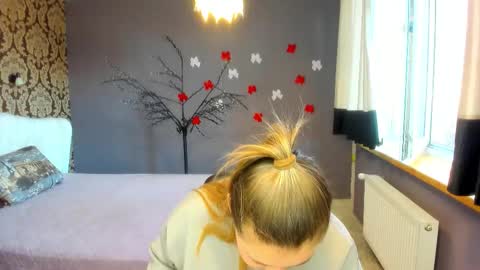 isabellabler online show from February 27, 12:42 pm