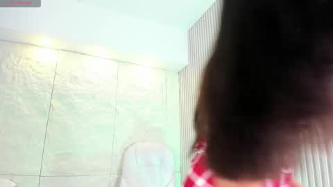 Isa  online show from December 14, 4:41 am