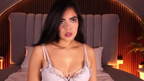 Isa  online show from April 25, 4:36 am