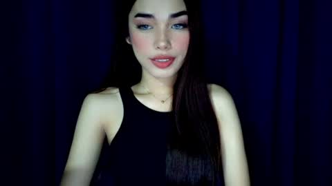 Isabelle online show from July 1, 2:48 pm