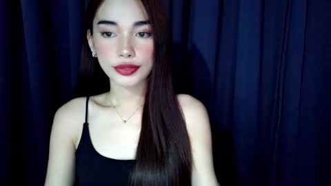 Isabelle online show from April 20, 1:58 pm