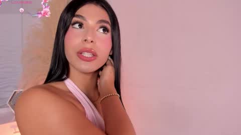 Isa online show from March 5, 9:46 pm