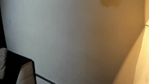 I S A  S AN D E R S  online show from November 2, 7:47 pm