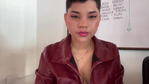 Snapshot of ise_lunny chatting on September 17, 5:38 pm isabela online show from September 17, 5:38 pm