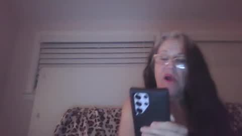 Iseestarz420 online show from January 1, 5:54 am