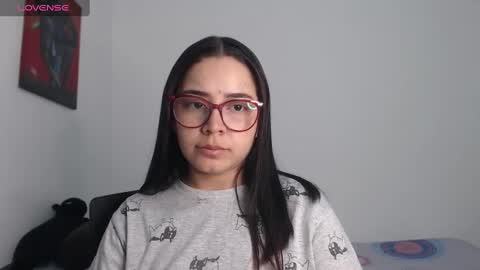 Emma online show from December 30, 3:25 am