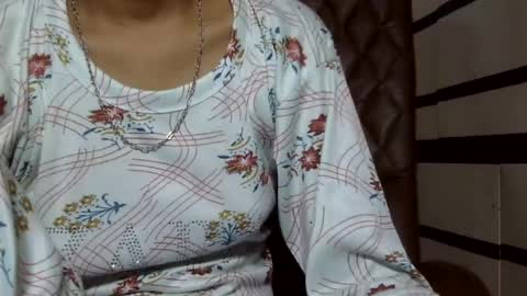 ishika_ishu online show from July 14, 4:17 am