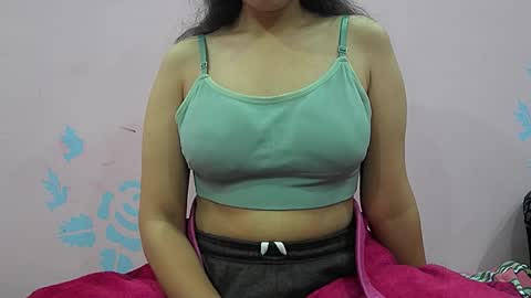 ishika_singh_ online show from February 8, 3:54 am