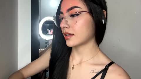 Cute Isla  online show from October 24, 3:51 am