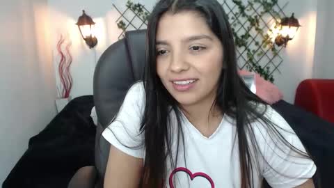 Issa  online show from October 4, 5:33 pm