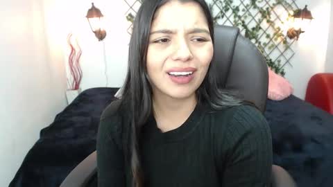 Issa  online show from October 3, 5:32 pm