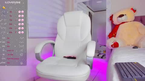 Isa  online show from March 12, 9:44 am