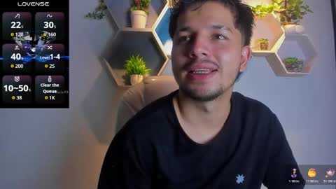 Issac online show from February 26, 7:39 pm