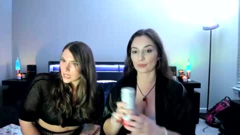 Bella Bloom online show from June 15, 3:31 am