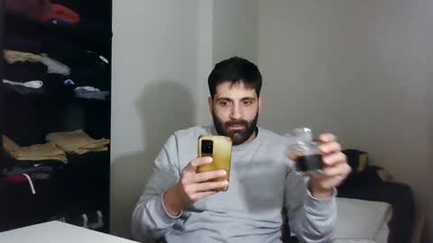 Snapshot of italianboybcn chatting on January 17, 8:22 pm italianboybcn online show from January 17, 8:22 pm