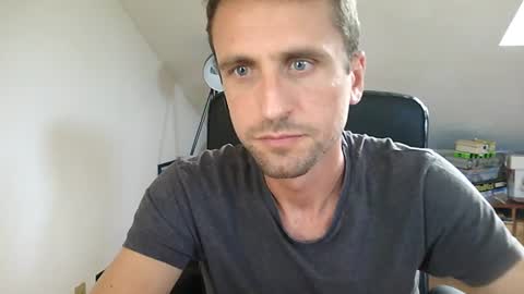 italiano116116 online show from June 15, 2:09 pm