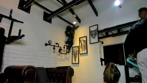 Italo Moore online show from September 27, 10:57 am