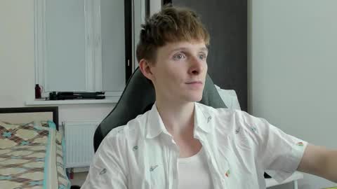 Ethan online show from November 5, 6:43 pm