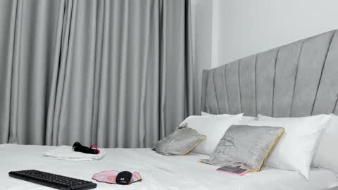 canella online show from March 10, 3:55 am