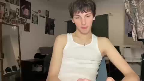 Snapshot of its_rowan chatting on October 16, 1:27 am Rowan online show from October 16, 1:27 am