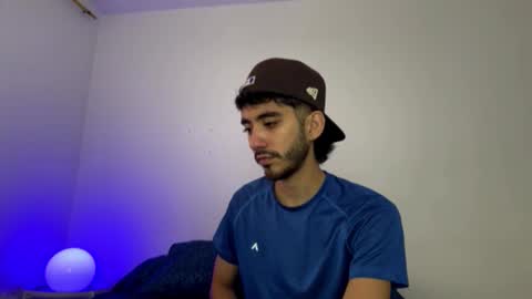 itsmartin_ online show from February 28, 5:06 pm