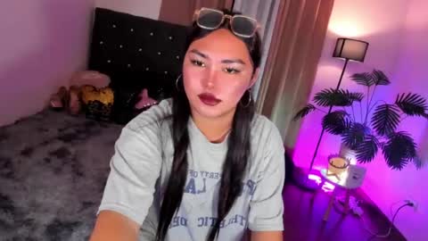Siana online show from July 25, 8:40 pm