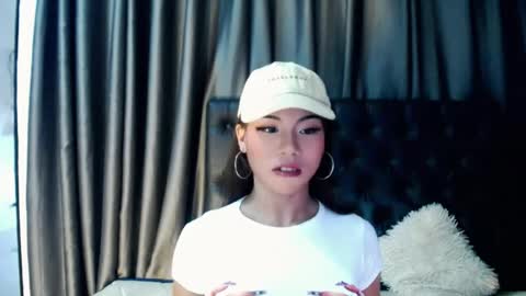 itsmeyumiko online show from July 23, 1:30 am