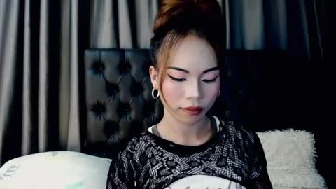 itsmeyumiko online show from July 15, 8:57 pm