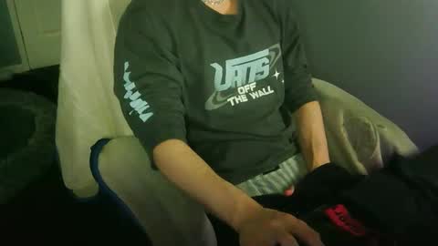 Snapshot of itsnotliam834 chatting on September 10, 2:45 am itsnotliam834 online show from September 10, 2:45 am