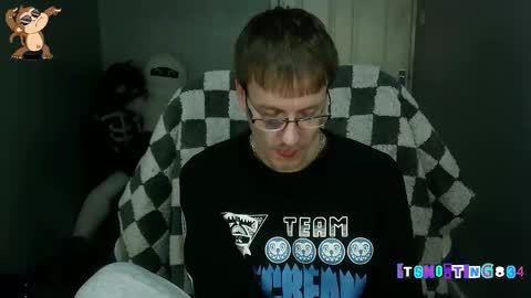    online show from November 28, 10:39 pm