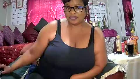 itumeleng74 online show from July 13, 12:09 pm