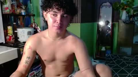 itzme_dex online show from June 5, 3:39 pm