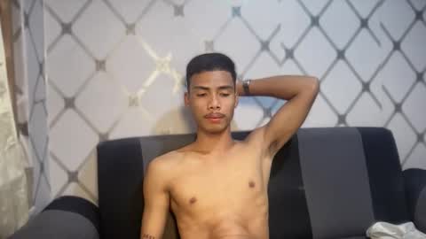 itzme_urboy online show from April 2, 4:09 am