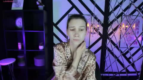 Snapshot of iva_bananas chatting on October 27, 1:44 pm Iva online show from October 27, 1:44 pm