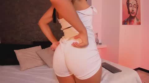 Snapshot of ivana_hall chatting on September 18, 7:51 pm ivana_hall online show from September 18, 7:51 pm