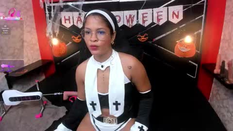 Ivis  online show from October 9, 12:21 pm