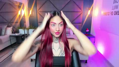 ivonnewillows online show from September 11, 9:49 pm