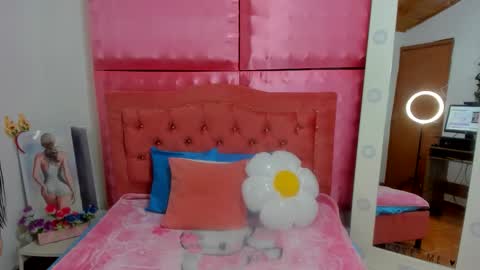 Ivonny online show from December 4, 11:21 am