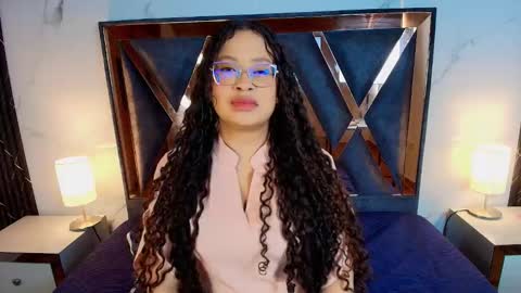 ivonygarciia online show from February 11, 12:09 pm