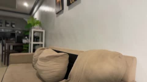 kirstenelsie online show from April 29, 2:38 am