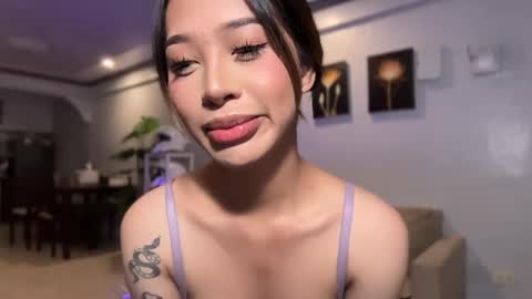 kirstenelsie online show from May 7, 1:45 am