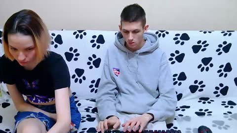 Ivy and Lester online show from April 24, 10:23 pm