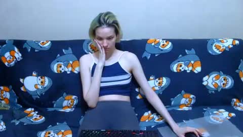 Ivy and Lester online show from July 29, 5:46 pm