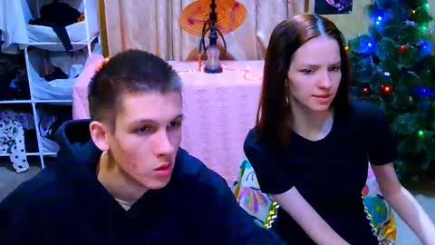 Snapshot of ivy__lester chatting on December 7, 5:04 pm Ivy and Lester online show from December 7, 5:04 pm