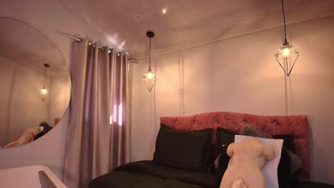 ivy_bonnie online show from November 22, 12:25 pm