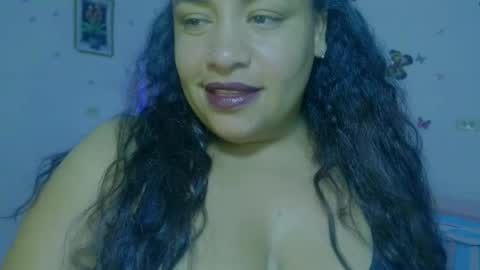 ivydesouza online show from July 12, 4:48 am